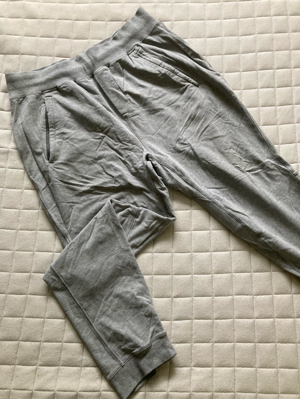 lululemon athletica Men's Light Gray Jogger Sweatpants